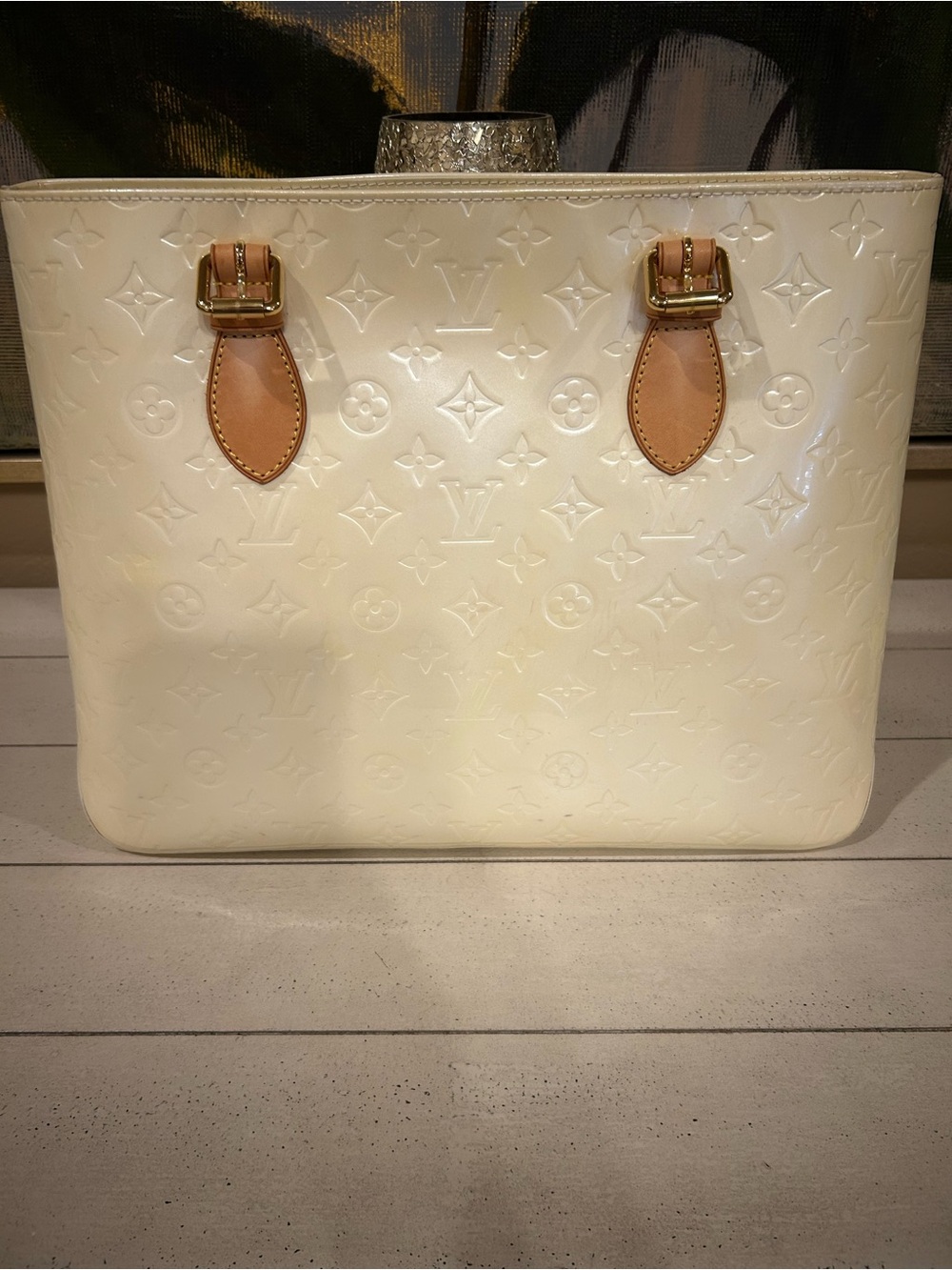 Louis Vuitton Perle Monogram Vernis Brentwood Bag - Picture 14 of 14